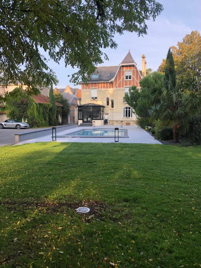 Le Pavillon De Nathalie Hotell Isles-sur-Suippe Eksteriør bilde