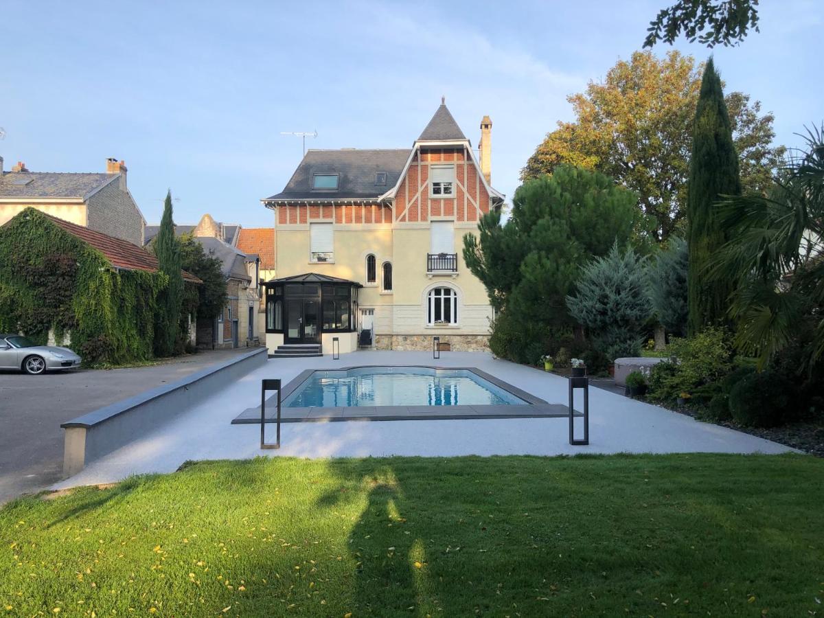 Le Pavillon De Nathalie Hotell Isles-sur-Suippe Eksteriør bilde